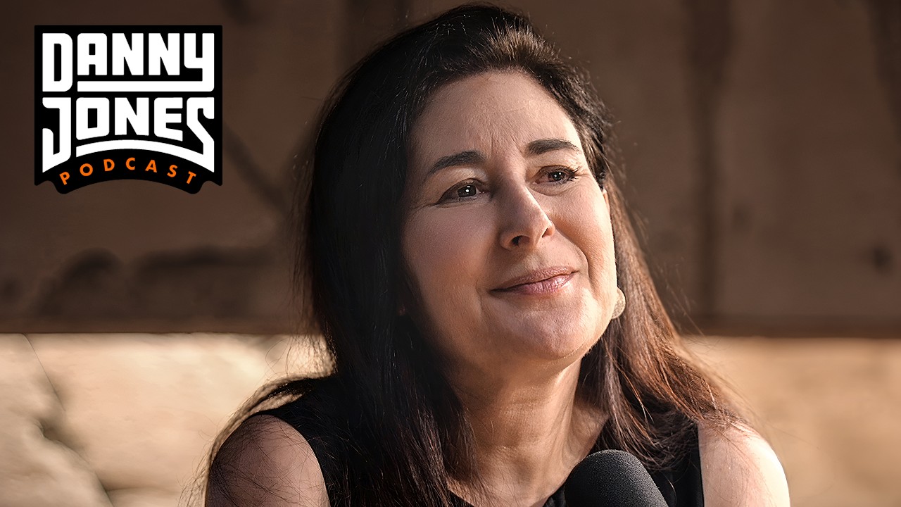 DARPA Insider: Steve Jobs CIA Deal, Stargate Argentina & Facebook Weapon | Sharon Weinberger episode